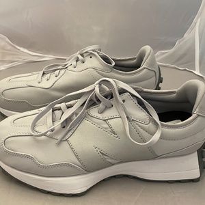 New Balance size 9.5